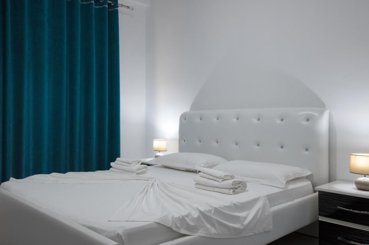 Grand Blue Aparthotel Sarandë 外观 照片