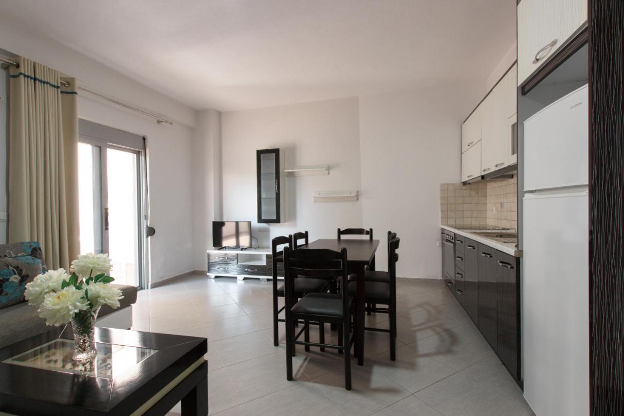 Grand Blue Aparthotel Sarandë 外观 照片